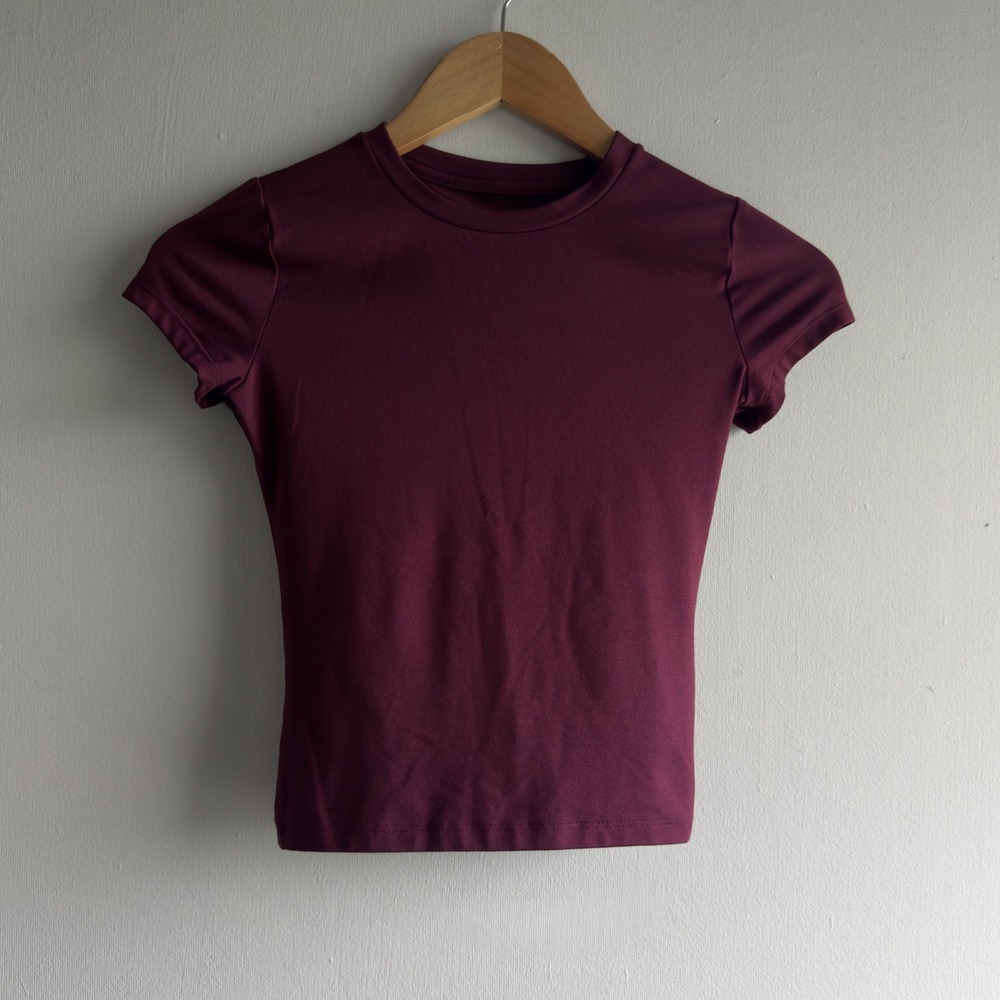Hollister Slim Fit Baby Tee Women XXS Burgundy Maroon Short Sleeve Crew Neck Top